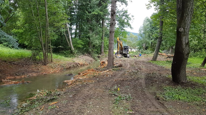 potok reka lobor.jpg