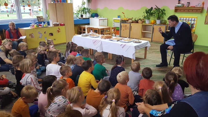 Blagoslov kruha u Dječjem vrtiću Pušlek Marija Bistrica i OŠ Marija Bistrica3.jpg