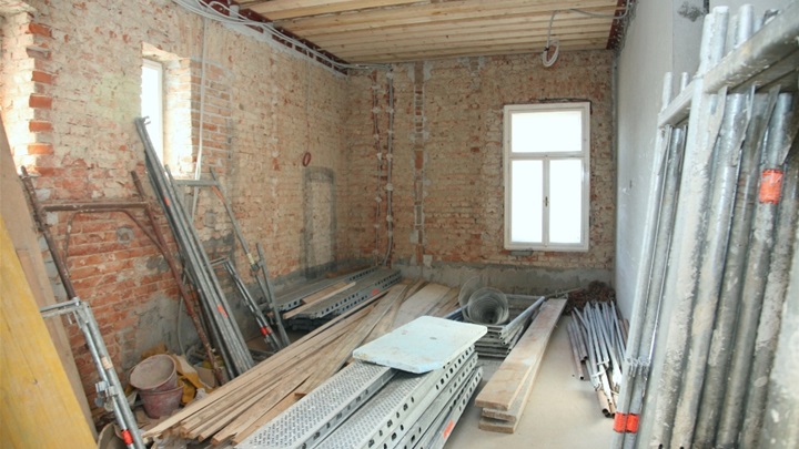 fellerova zgrada unutrašnjost.jpg