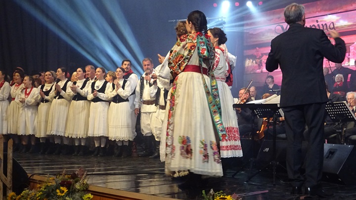 Retrospektivna večer.jpg