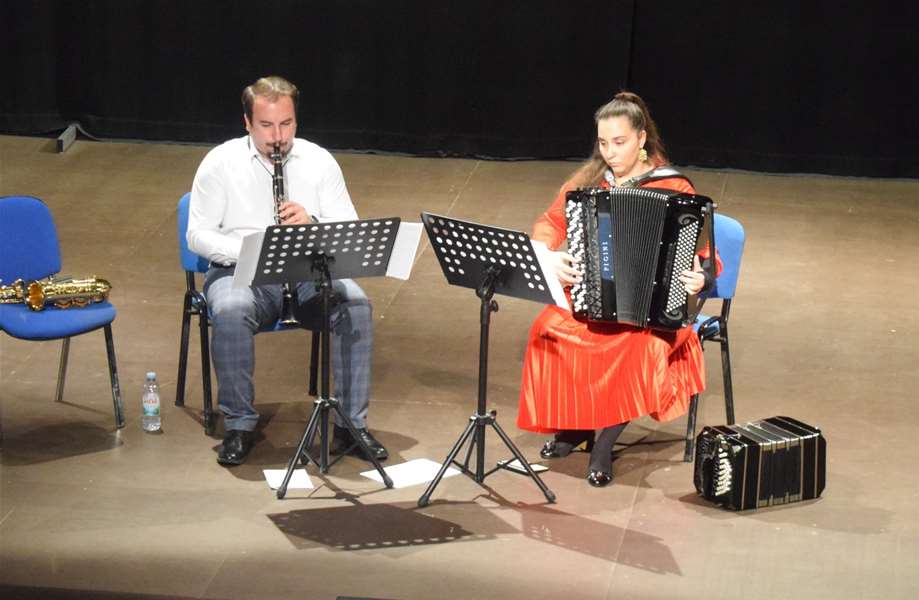 Duo Croatico u MB 3.JPG