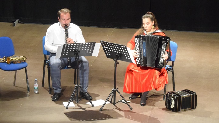 Duo Croatico u MB 3.JPG