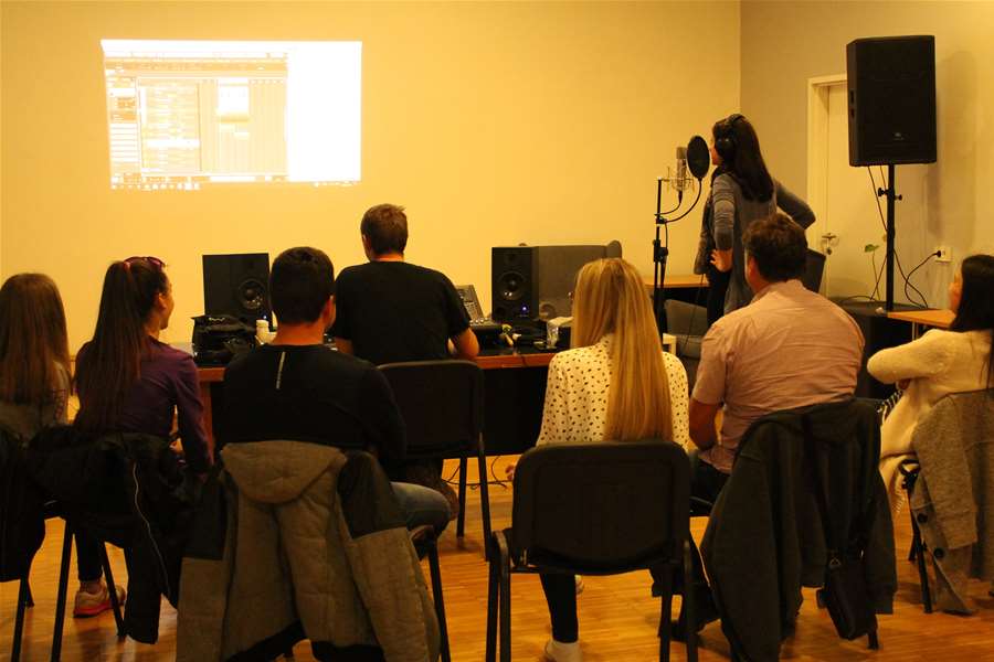 Radionica izrade radio jingla.jpg