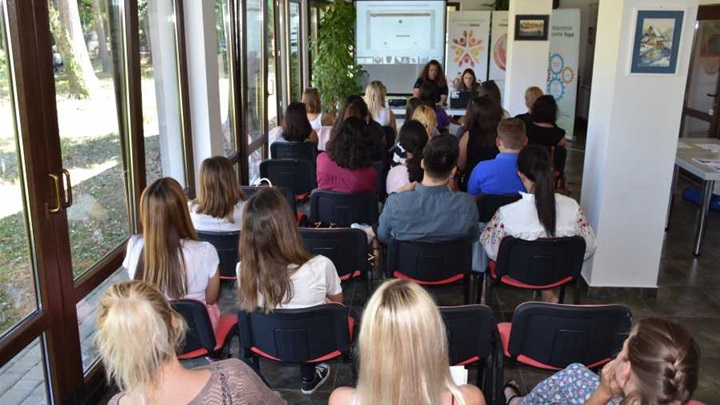 FENIKS KONFERENCIJA 1.jpg