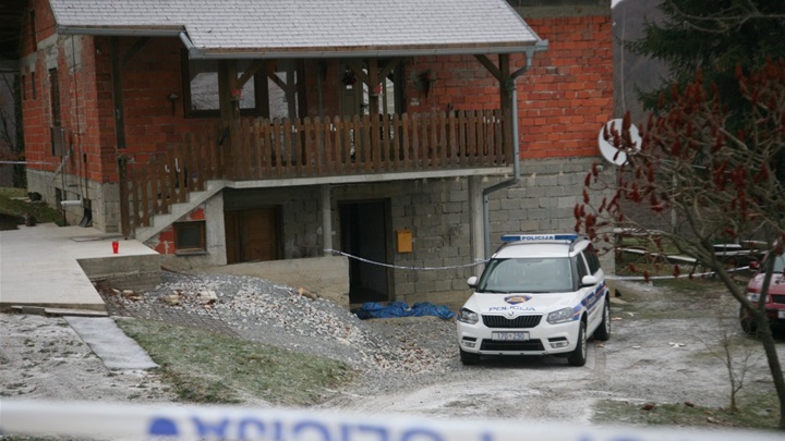 Na intervenciji gašenja požara bili su sinoć JVP Krapina i DVD Mihovljan