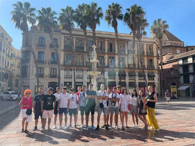 IMG-27f522970c4b13986ecd92d319c140e3-V (1).jpg