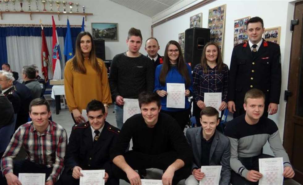 hum na sutli, izvještajna skupština.jpg