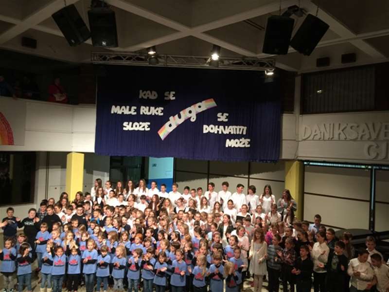 kad se male ruke slože.JPG