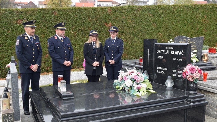 Odana počast preminulim dužnosnicima VZO Marija Bistrica 2.JPG