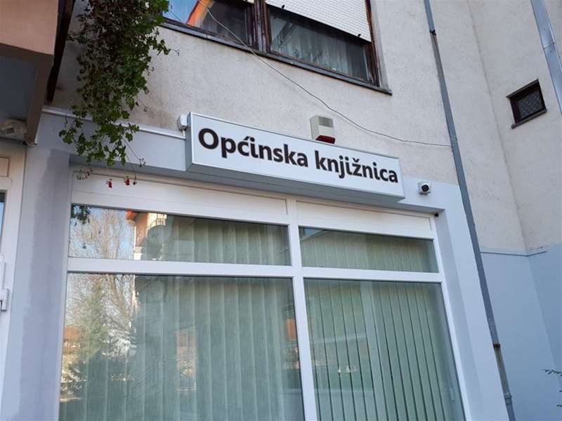 općinska knjižnica stubičke toplice.jpg