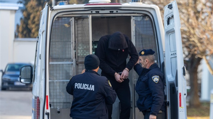 policija privođenje.jpg