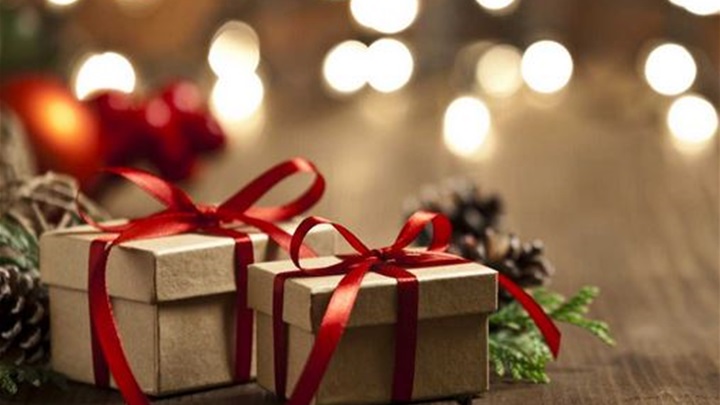 dar poklon božić.JPG