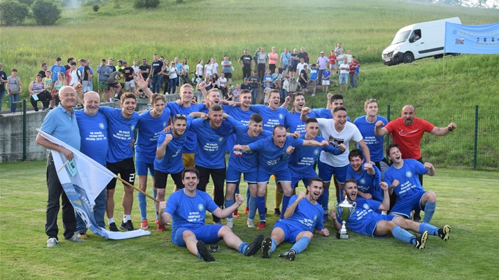 SPORT 11.6_NOGOMET 1. ŽNL STRAŽA PROSLAVILA NASLOV, A SAD KVALIFIKACIJE2.jpg