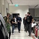 [FOTO] Đoković napušta Australiju. No, zlobnih komentara ne manjka: "Pogledajte kako njegov trener Goran Ivanišević nosi masku!"