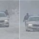 VIDEO: Policija zapela u snijegu, morali su gurati auto: 'Gdje je zimska oprema?'