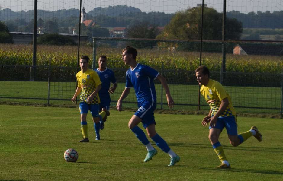 web_NOGOMET KUP NS KZŽ-e Zagorec šesticom u četvrtfinale kupa03.JPG