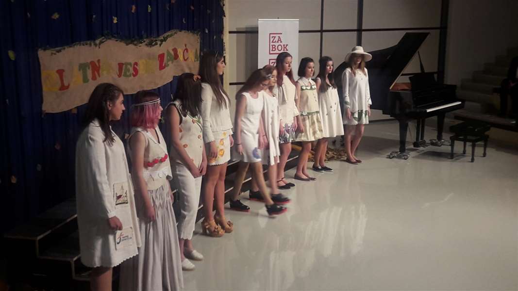 Modna revija učenica ŠUDIGO - a