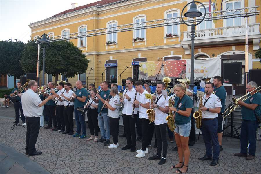 Bistrički KUD-ovci ugostili prijatelje iz Buzeta01.JPG