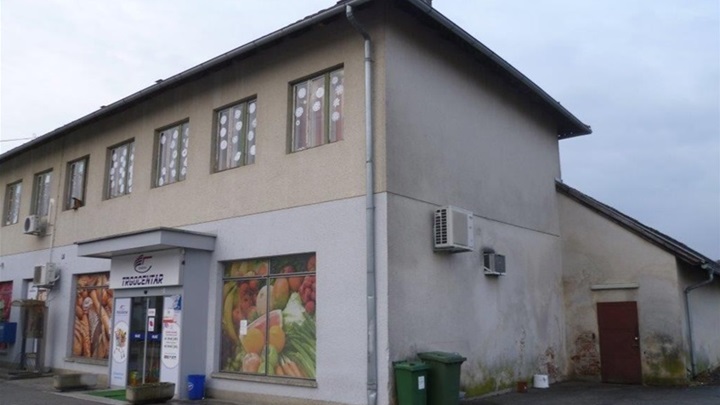 Sadašnja škola u Martinišću