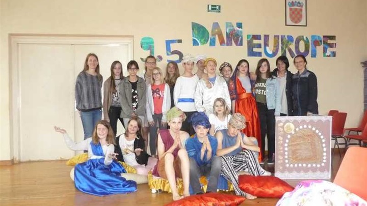 OŠ MATIJE GUPCA 2.jpg