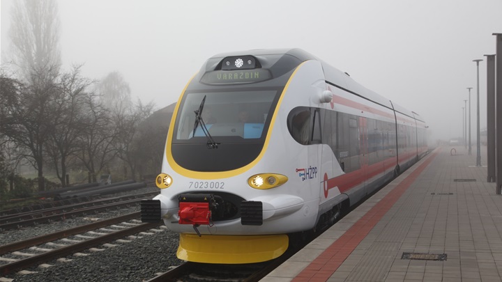 novi vlak prosinac 2019. 3.jpg