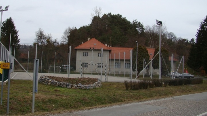 kraljevec na sutli škola.jpg