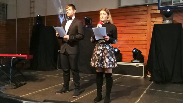 VNUČEKOVE POPEVKE 4.jpg