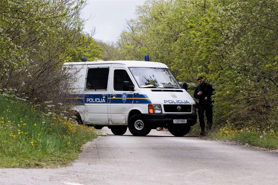 Novi detalji tragedije u Dicmu – u kući bila i djevojka?