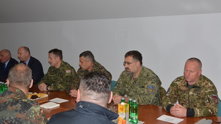 ORUŽANE SNAGE 4.jpg