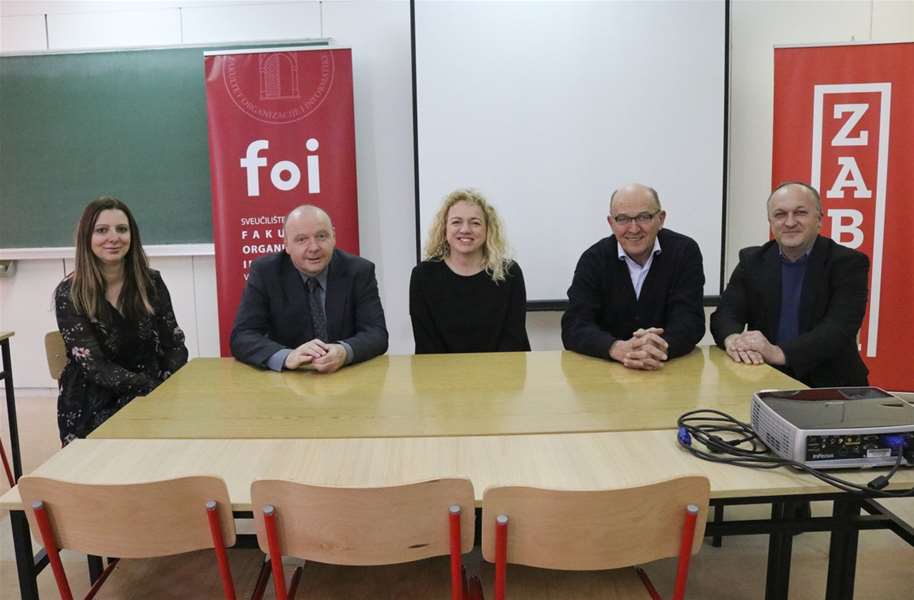 svi skupa foi zabok.jpg