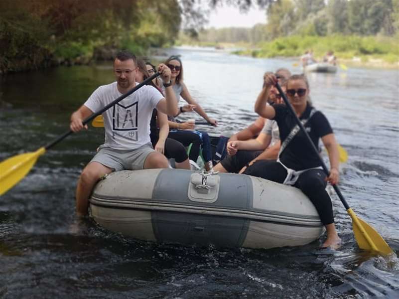 1 NASLOVNA FOTKA.jpg