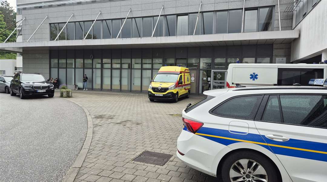 nesreća hitna policija ob zabok.jpg