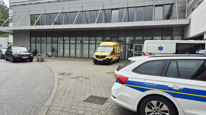nesreća hitna policija ob zabok.jpg