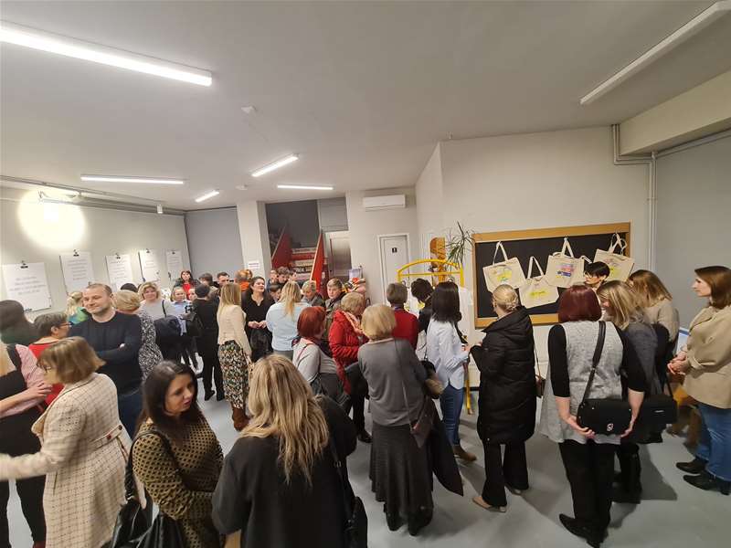 Tanja Šantić te poziva - ''Obesi brige o klin'' ''Obesi brige o klin''11.jpg