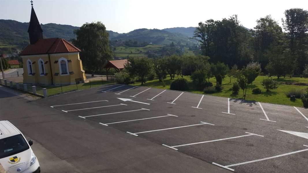 parkiralište DVD Radoboj.jpg