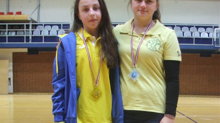 SPORT 19.1._STRELIČARSTVO MARTA BOCEK PRVA, INES PINTARIĆ DRUGA.JPG