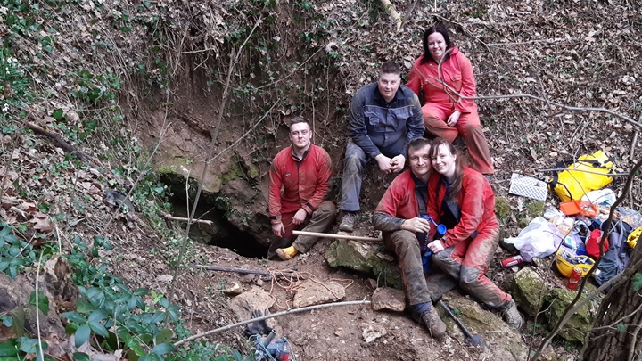 Slika 3-prvo istrazivanje spilje.jpg