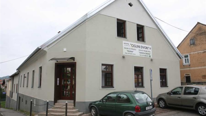 HOSTEL ZAČRETJE 1.jpg