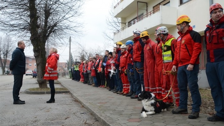 vježba gornja stubica 16.jpg