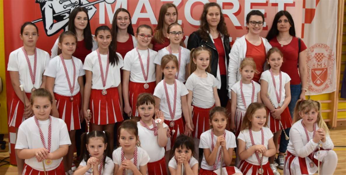 mažoretkinje lobor 1