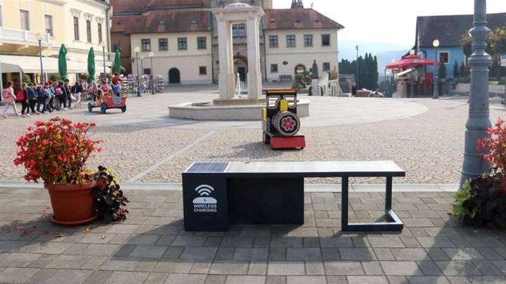 Nove pametne klupe u Mariji Bistrici 2.jpg