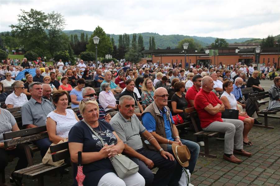 Proslava Velike Gospe u Svetištu MBB-e 04.JPG