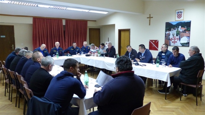 Sjednica potpisnika povelje.JPG