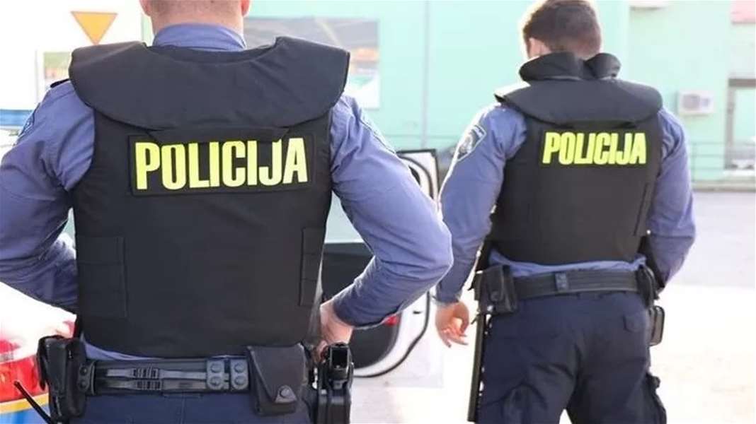 policija