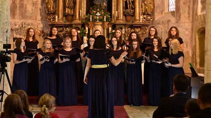 zbor mladih Vedrina lobor.jpg