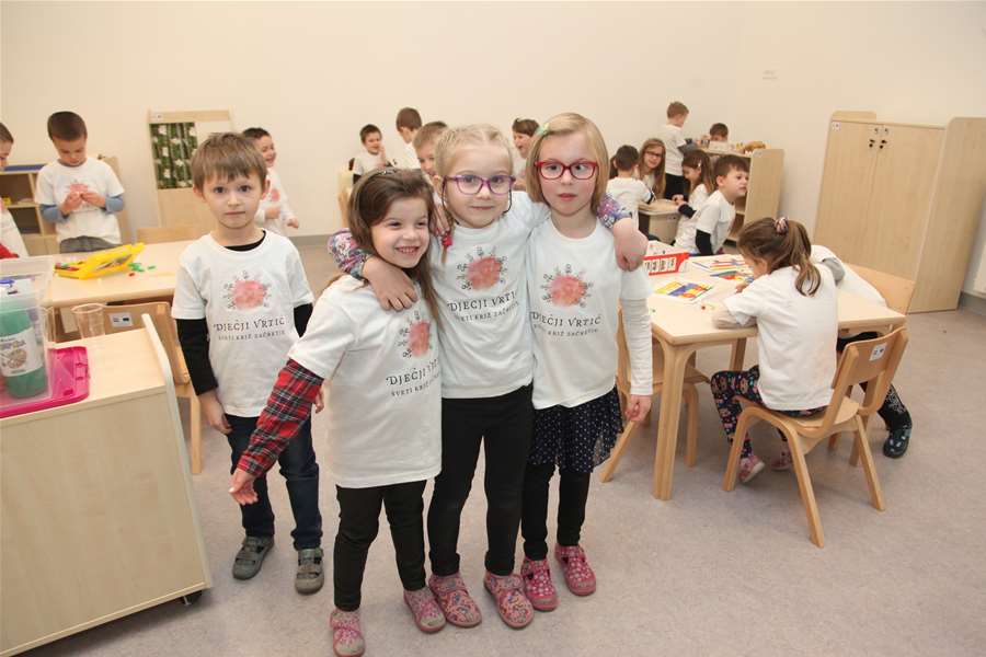 Otvorenje vrtića Sveti Križ Začretje (17).JPG