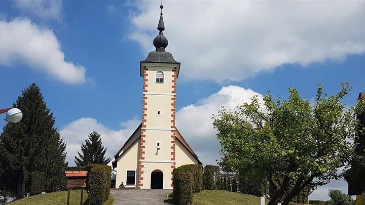 grabrovec kapelica.jpg