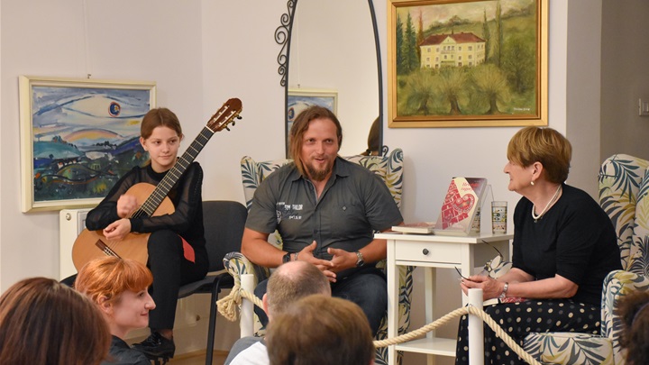 glavna žažar knjižnica (5).jpg