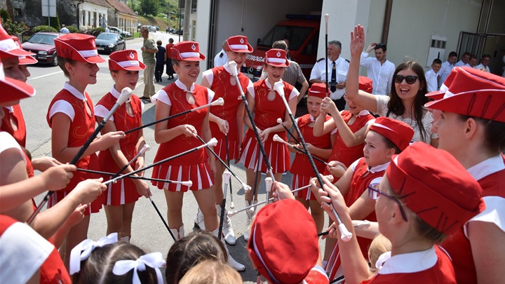 FOTO: Facebook Loborske mažoretkinje