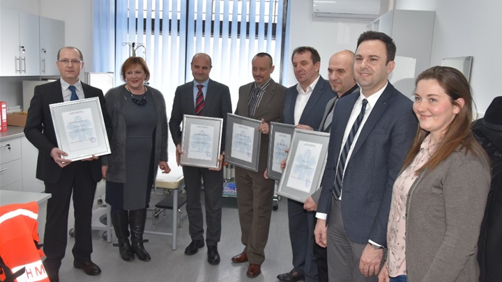 glavna pregrada donacija.JPG